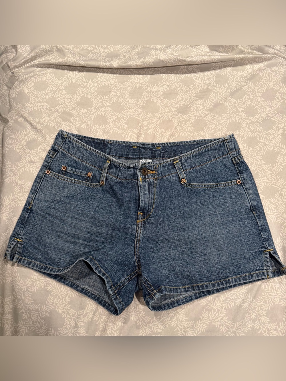 Lucky Brand Dungarees Women’s Size 8 29 Denim Shorts Made USA Vintage 100% Cotto